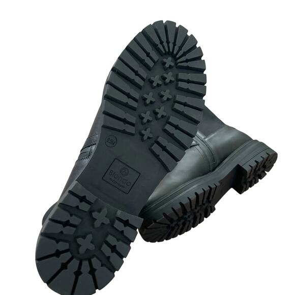 Blondo Boot 9.5 NWT - Picture 8 of 9